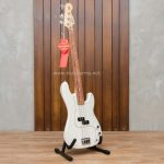 Fender Precision Bass ลดราคาพิเศษ