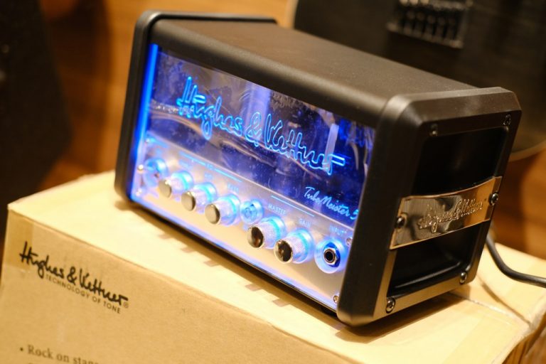 Showcase Hughes & Kettner TubeMeister 5 Tube Head