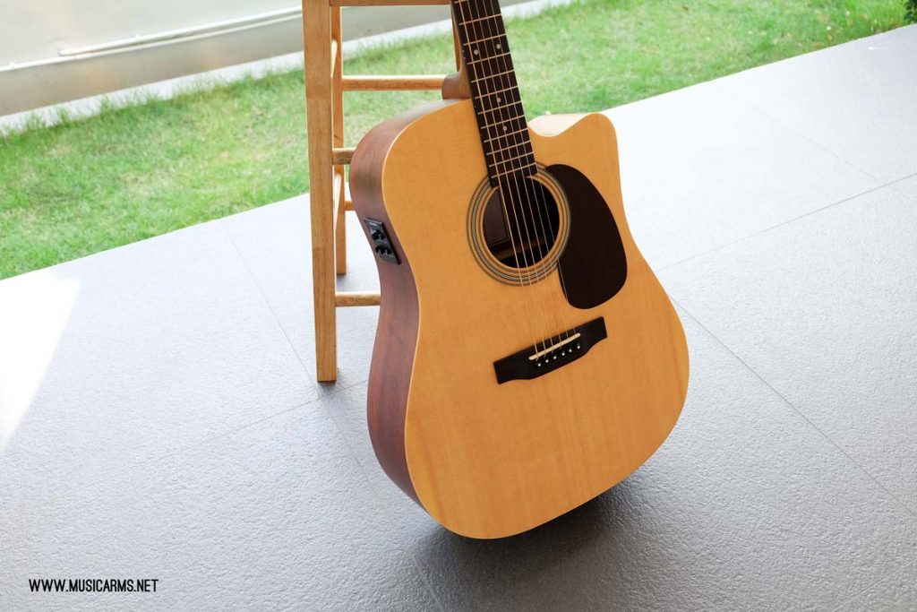 Sigma-DMC-STE--3-Top Solid Sitka Spruce