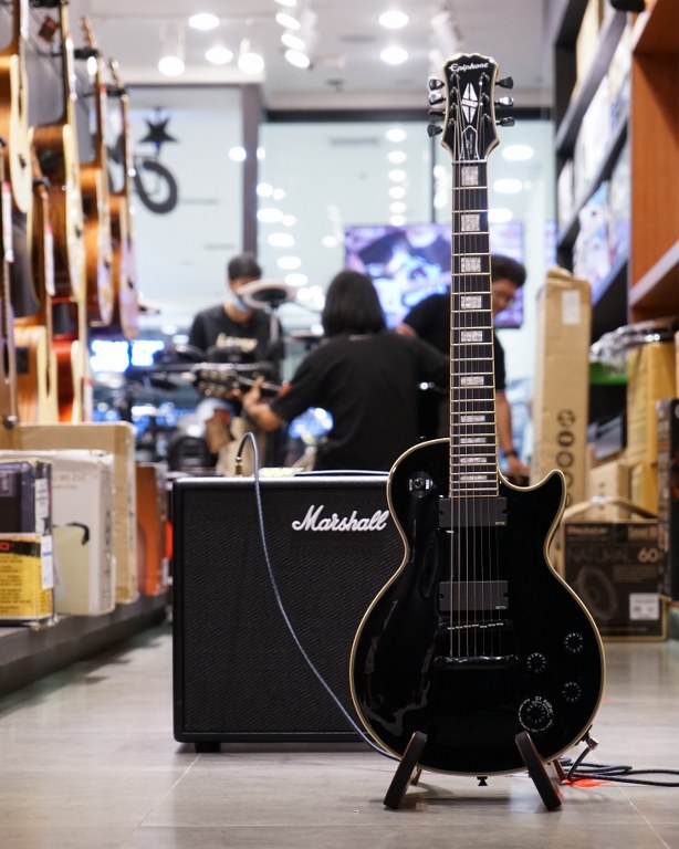 Showcase Epiphone Matt Heafy Les Paul Custom 7 String