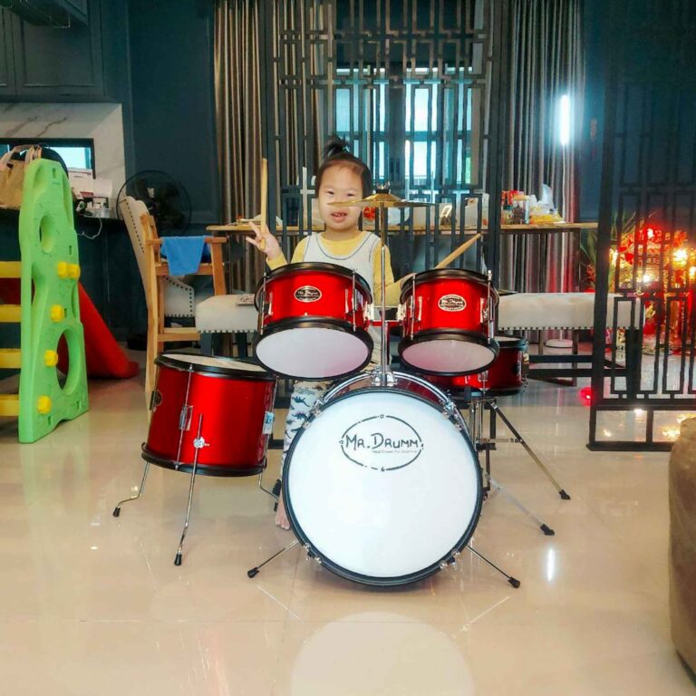 ลูกค้าที่ซื้อ กลองชุดเด็ก Mr.Drumm