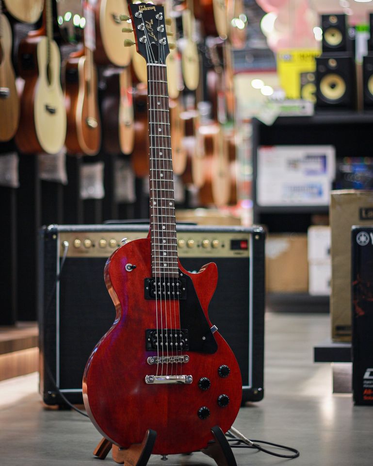 Showcase Gibson Les Paul Faded 2017 กีตาร์ไฟฟ้า
