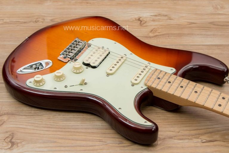 Fender Deluxe Stratocaster HSS neck ขายราคาพิเศษ