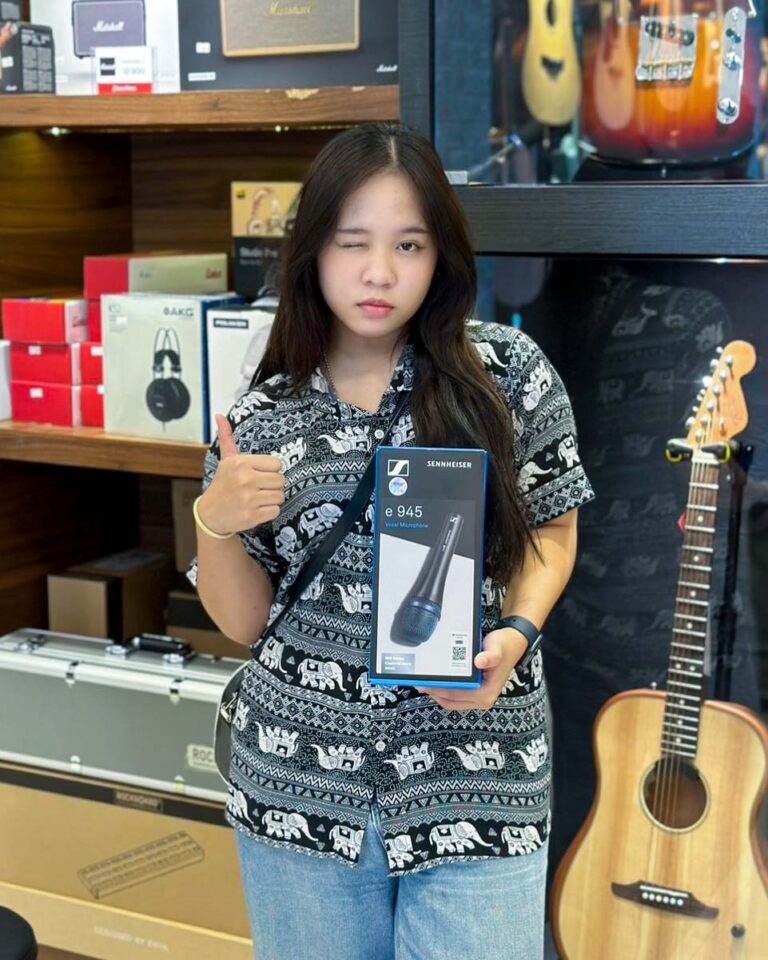 ลูกค้าที่ซื้อ Sennheiser E945 ไมโครโฟนไดนามิก