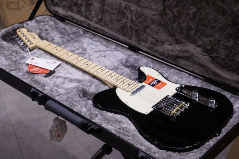 Showcase Fender American Professional Telecaster