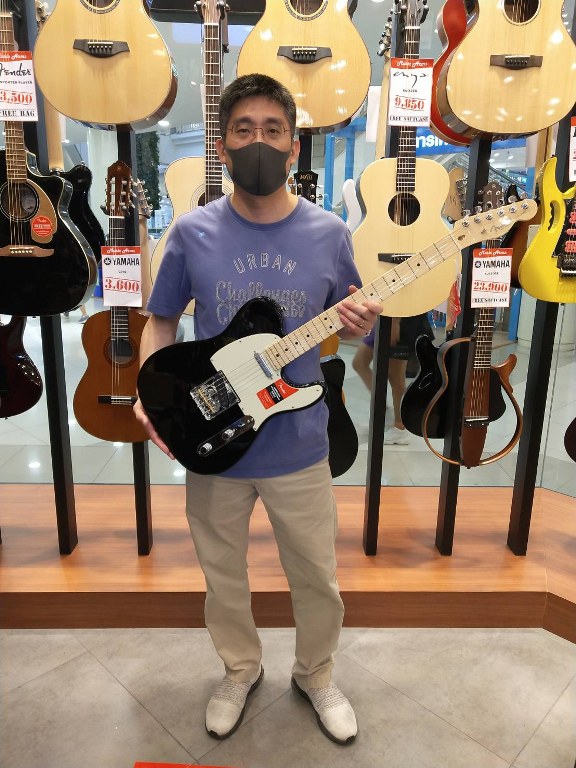 ลูกค้าที่ซื้อ Fender American Professional Telecaster