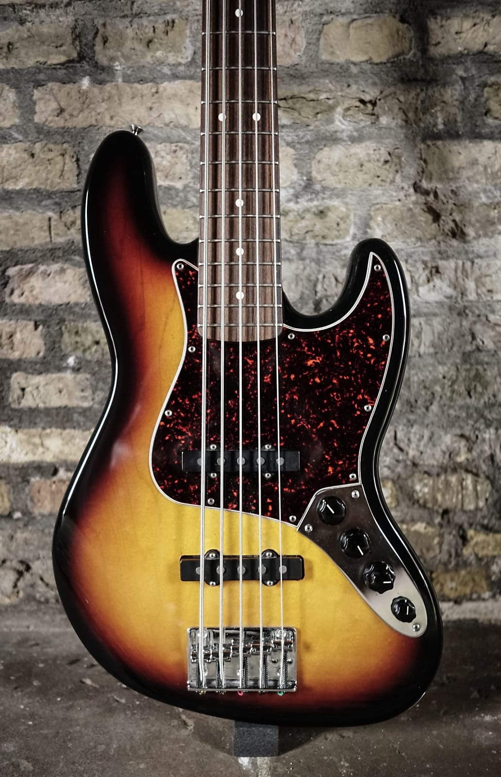 Fender Deluxe Active Jazz Bass Music Arms ศูนย์รวมเครื่องดนตรี ตั้งแต่เริ่มต้น ถึงมืออาชีพ 2776