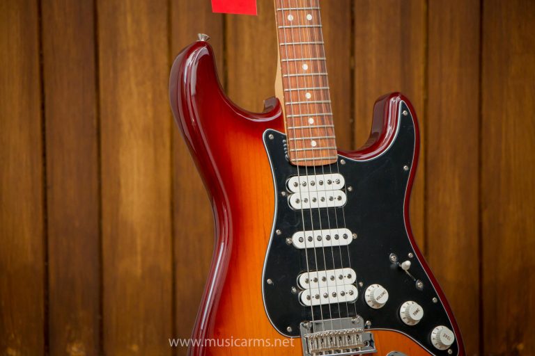 Fender Player Stratocaster HSH body ขายราคาพิเศษ