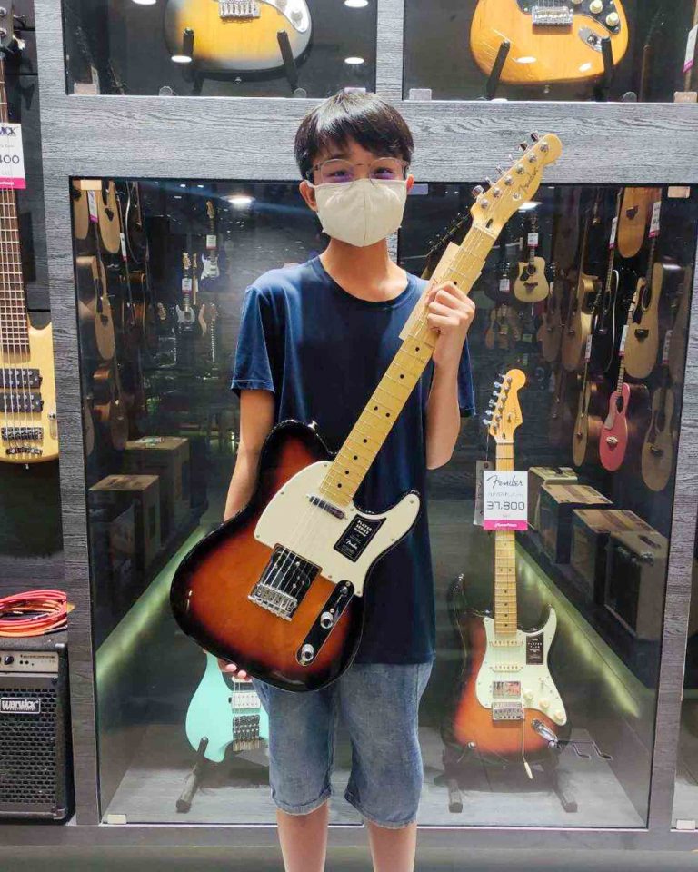 ลูกค้าที่ซื้อ Fender Player Telecaster กีตาร์ไฟฟ้า