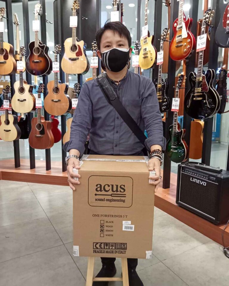 ลูกค้าที่ซื้อ Acus One For Strings 5T Simon แอมป์กีตาร์โปร่ง