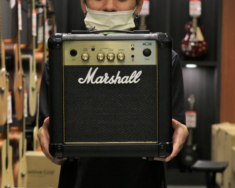 Showcase Marshall MG10 แอมป์กีตาร์ไฟฟ้า