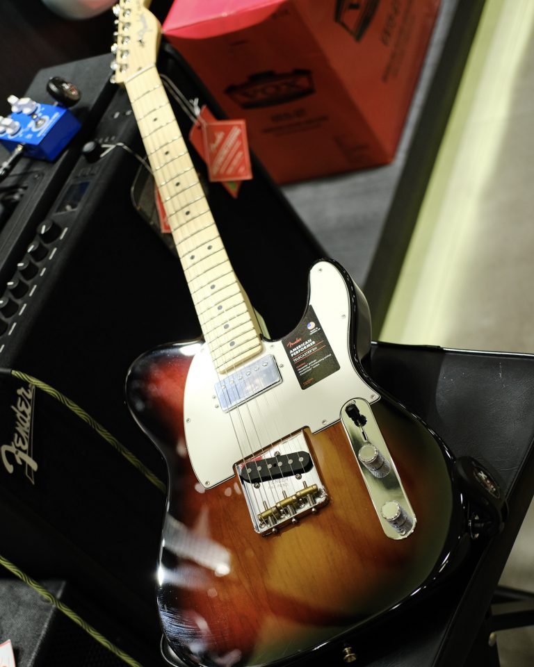 Showcase Fender American Performer Telecaster Hum