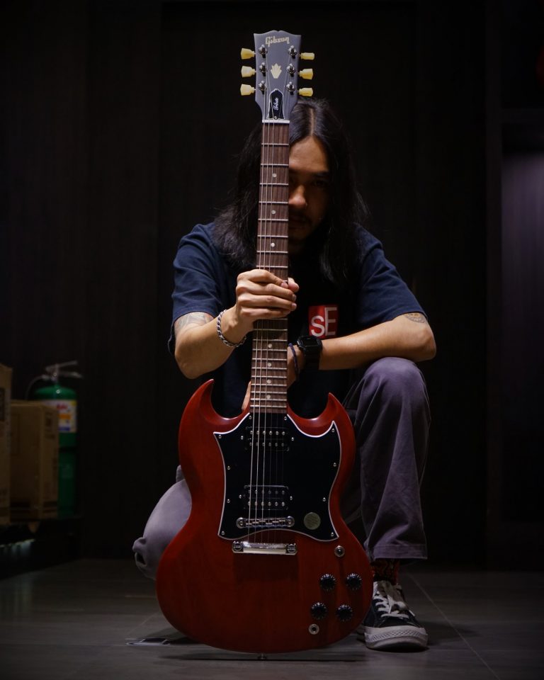 Showcase Gibson SG Tribute กีตาร์ไฟฟ้า