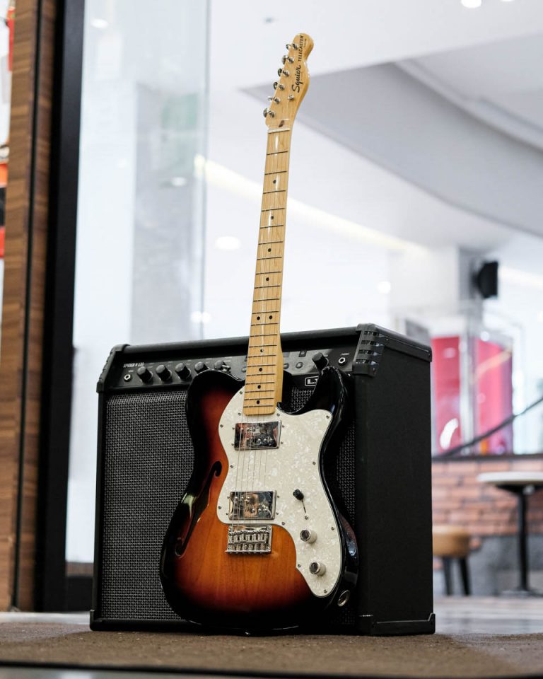 Showcase Squier Classic Vibe 70s Telecaster Thinline