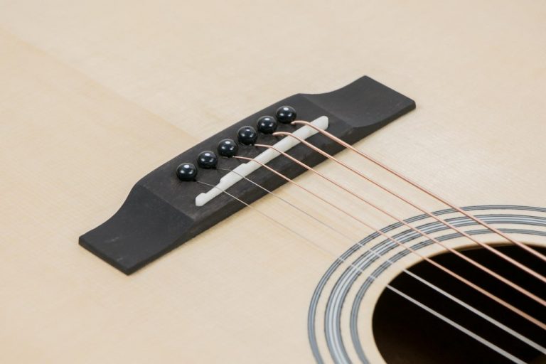 Gusta GMX110N guitar ขายราคาพิเศษ