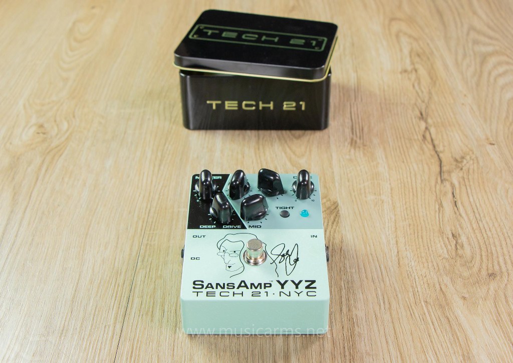 Tech 21 YYZ Shape Shifter Geddy Lee Signature SansAmp Bass Preamp Pedal, Murphy's Music, Instruments, Lessons