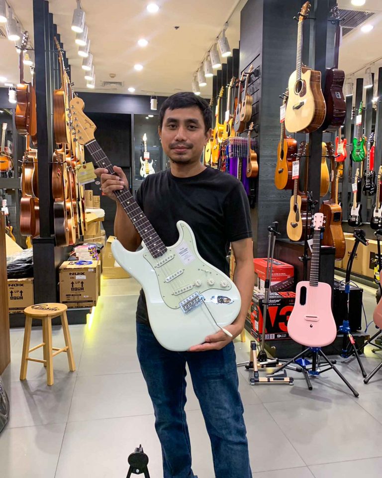 ลูกค้าที่ซื้อ Fender Traditional II 60s Stratocaster กีตาร์ไฟฟ้า