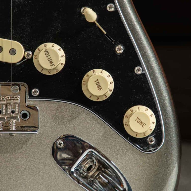 Fender American Professional II Stratocaster Mercury ขายราคาพิเศษ