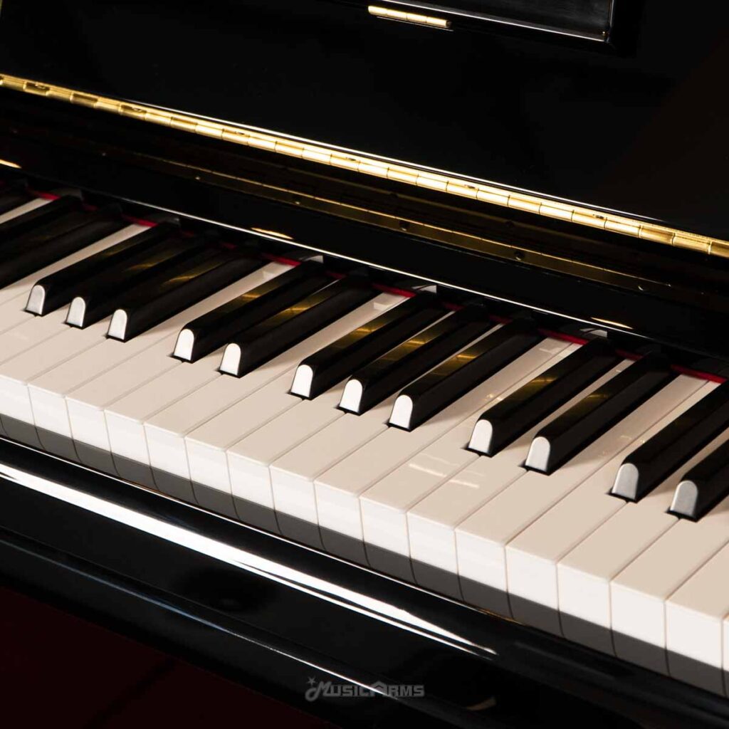 Yamaha Upright Piano รุ่น U3