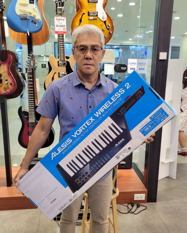 ลูกค้าที่ซื้อ Alesis Vortex Wireless 2