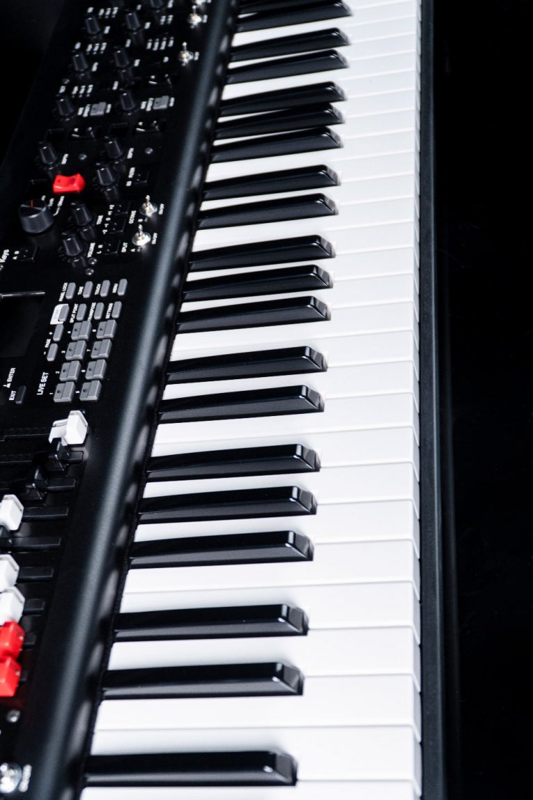 Keyboards-Yamaha-YC61 ขายราคาพิเศษ