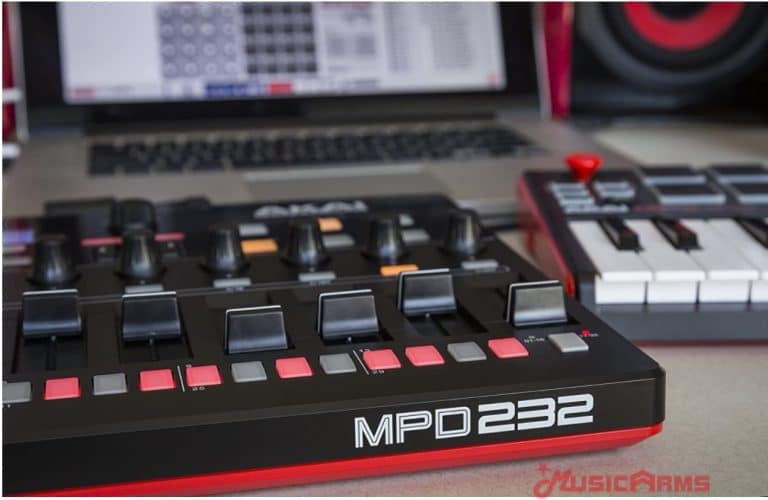 Akai-MPD232-8faderd ขายราคาพิเศษ