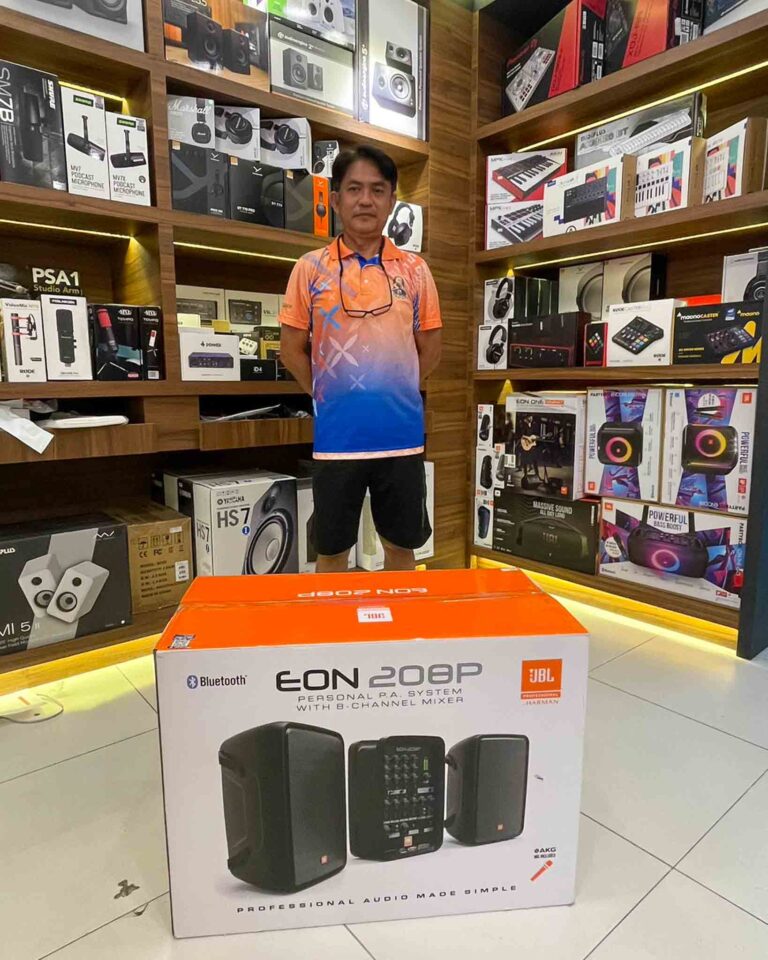 ลูกค้าที่ซื้อ JBL EON208P ลำโพง PA