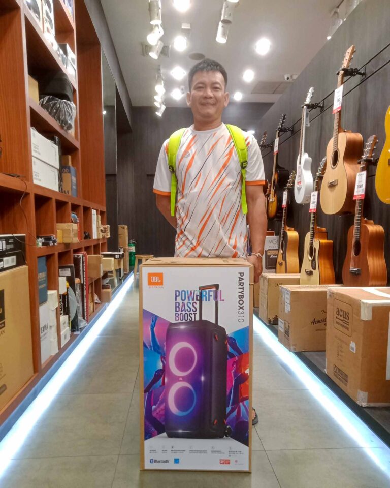 ลูกค้าที่ซื้อ JBL Partybox 310 ลำโพงปาร์ตี้ Bluetooth 5.1