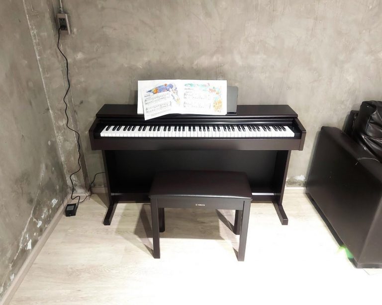 ลูกค้าที่ซื้อ Yamaha YDP-145 เปียโนไฟฟ้า