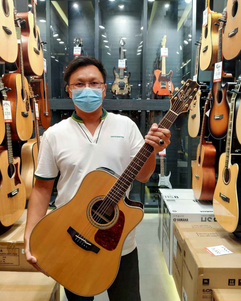 ลูกค้าที่ซื้อ Takamine GD90CE-ZC กีตาร์โปร่งไฟฟ้า