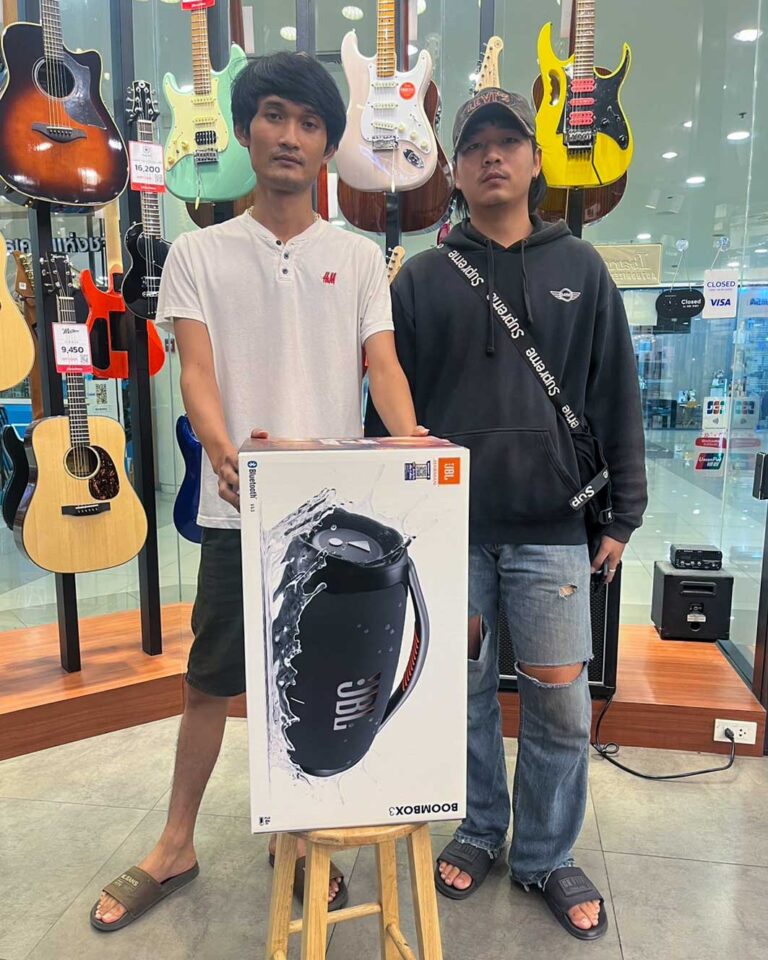 ลูกค้าที่ซื้อ JBL Boombox 3 ลำโพงบลูทูธ