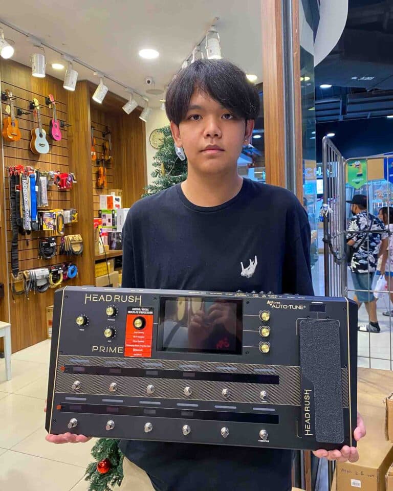 ลูกค้าที่ซื้อ HeadRush Prime Guitar and Vocal Processor มิลติเอฟเฟค