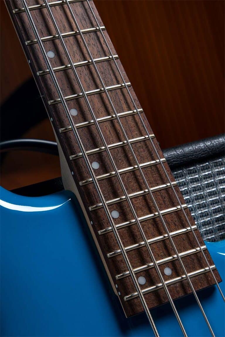 Cort C4 Deluxe Blue neck ขายราคาพิเศษ