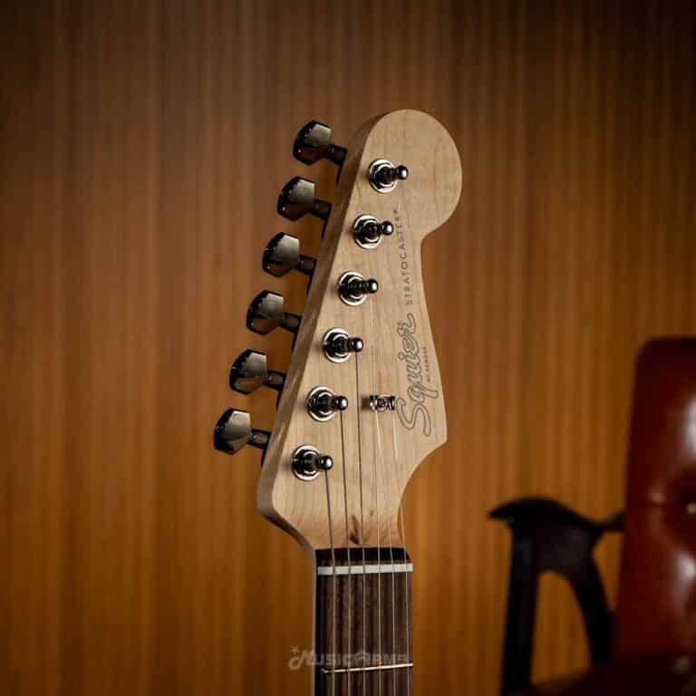 Squier Debut Stratocaster Black ขายราคาพิเศษ