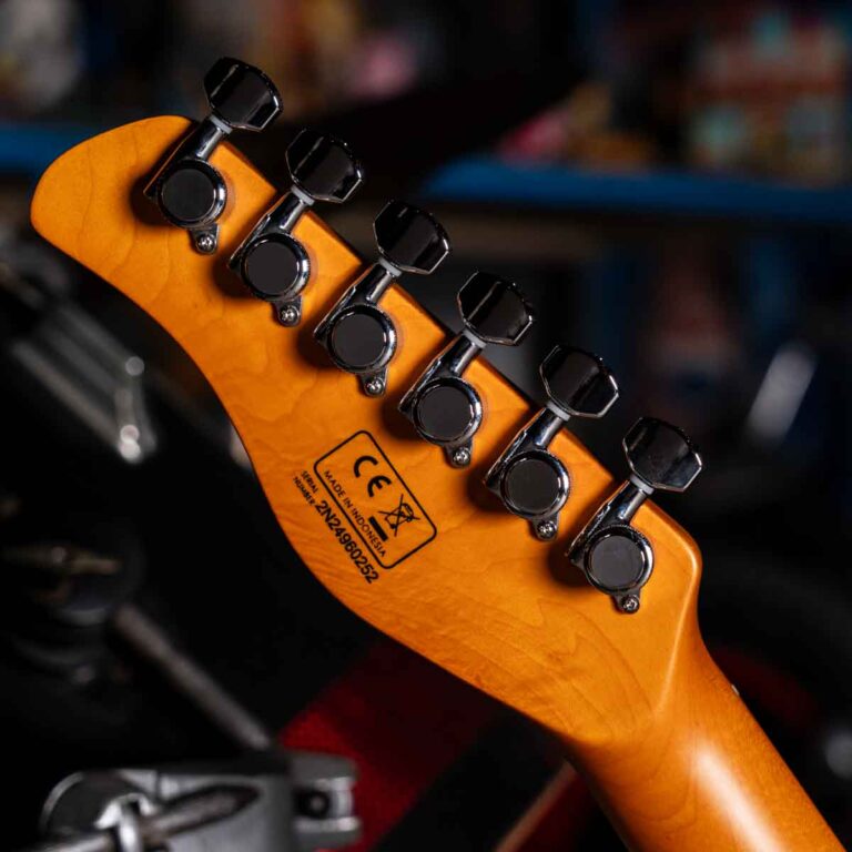 SIRE LARRY CARLTON T7TV 3 TONE SUNBURST ขายราคาพิเศษ