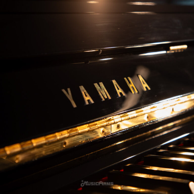 Yamaha Upright UX3 ขายราคาพิเศษ